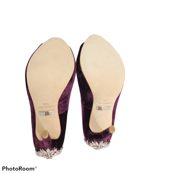 Badgley Mischka  Wine Velvet Sz 6 - Picture 10 of 12